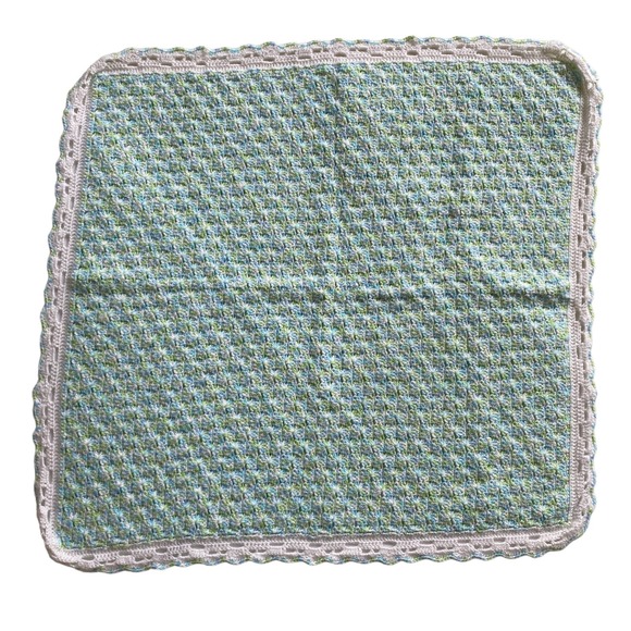 Handmade Knit or Crocheted Baby Blanket Pastel Colors Scalloped Edge - Picture 2 of 7